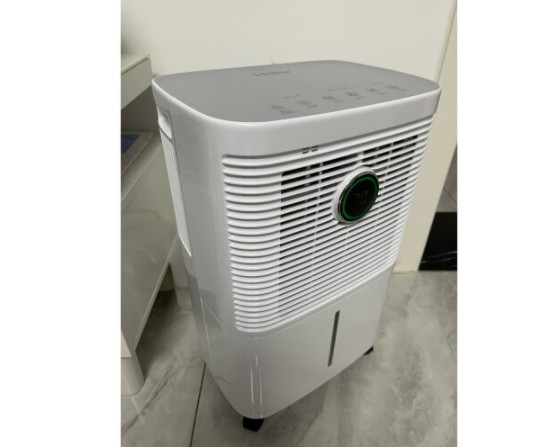 12 litros/día Deshumidificador de aire inteligente LED Silencio Espacio confinado Tamaño pequeño Apartamento Deshumidificador
